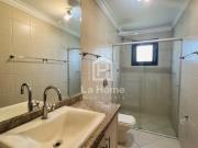 Casa semi mobiliada, com piscina, 4 dormitÃ³rios sendo 1...