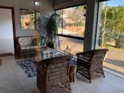 Casa semi térrea à Venda no Condomínio São Joaquim em...