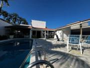 Casa semi térrea à venda no Condomínio Terras de Vinhedo...