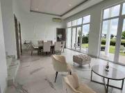 CASA SEMIAMOBLADA AL LAGO EN AIRES DE BATAN