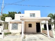 Casa semiamueblada en renta para casa habitación u oficinas