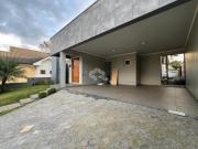 Casa semimobiliada 03 dormitórios e piscina em...