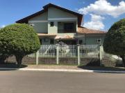 Casa semimobiliada, 3 dormitórios com 282,87m², 1 suíte,...