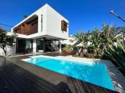 Casa semimobiliada de 3 dormitórios no condomínio Belle...