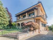 Casa Semindipendente di 570 mq in vendita Limbiate,...