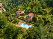 Casa Semindipendente di 716 mq in vendita Via...