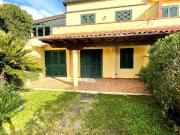 Casa semindipendente in vendita a Luni Mare Luni in...