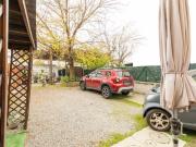 Casa semindipendente in vendita a Prato via Caciolli,...