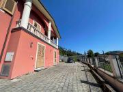 Casa semindipendente in vendita a Valgraveglia Riccò del...