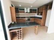 CASA SEMINUEVA EN VENTA CON 5 HABITACIONES EN CONDOMINIO...