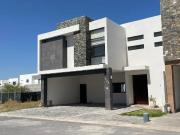 CASA SEMINUEVA LAS VIÑAS