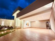 CASA SETOR TRÊS MARIAS Casa de Rua com 3 Quarto s por R$...