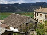 CASA SEÑORIAL CON NEGOCIO ACTIVO EN ZONA AINSA