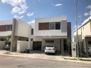 Casa sin amueblar en Residencial Lenna, al nororiente