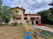 Casa singola in vendita a Lamporecchio in Buono composto...