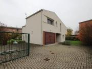 Villa in Vendita in zona PADULLE con giardino