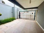 Casa, sobrado 3 quartos, piscina, 2 vagas, 200M no...