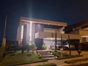 Casa Sobrado 5 Quartos para Venda no Condomínio do Lago...
