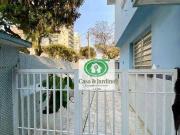 Casa Sobrado à 500 metros Praia Embaré Santos/SP. 246m²...