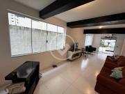 Casa sobrado á venda com 05 domitórios, 456 m², á 400...