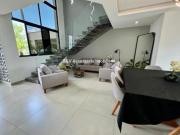 Casa sobrado à venda no Condomínio Golden Park 2 em...