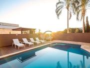 Casa Sobrado à Venda no Condomínio Paradiso Jardim Vila...