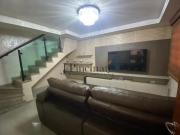 CASA SOBRADO COM 04 QUARTOS NA VILA APARECIDA...