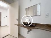 Casa Sobrado com 297 m² de área privativa, 6 dormitórios...