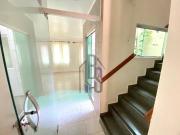 Casa Sobrado com 5 quartos linda espaÃ§osa ao lado...