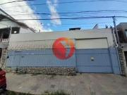 Casa / Sobrado Comercial para Locação em Belo...