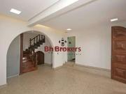 Casa / Sobrado Comercial para Locação em Belo...