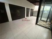 Casa / Sobrado Comercial para Locação em Belo...