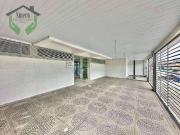 Casa / Sobrado Comercial para Locação em Cotia/SP Jardim...