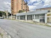 Casa / Sobrado Comercial para Locação em Cotia/SP Jardim...