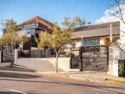 Casa / Sobrado Comercial para Locação em Curitiba/PR...