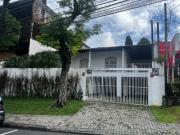 Casa / Sobrado Comercial para Locação em Curitiba/PR...