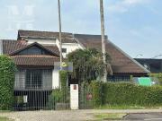 Casa / Sobrado Comercial para Locação em Curitiba/PR Boa...