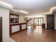 Casa / Sobrado Comercial para Locação em Curitiba/PR...