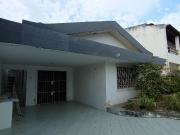 Casa / Sobrado Comercial para Locação em Feira de...