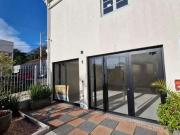 Casa / Sobrado Comercial para Locação em Novo...