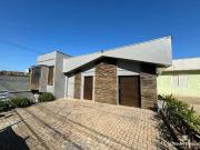 Casa / Sobrado Comercial para Locação em Novo...