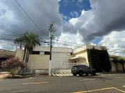 Casa / Sobrado Comercial para Locação em São José do Rio...