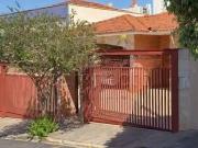 Casa / Sobrado Comercial para Locação em São José do Rio...