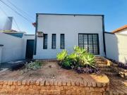 Casa / Sobrado Comercial para Locação em São José do Rio...