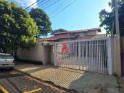 Casa / Sobrado Comercial para Locação em São José do Rio...