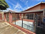 Casa / Sobrado Comercial para Locação em São José dos...