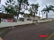 Casa / Sobrado Comercial para Locação em São José/SC...