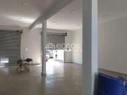 Casa / Sobrado Comercial para Locação em Uberlândia/MG...