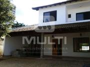 Casa / Sobrado Comercial para Locação em Uberlândia/MG...
