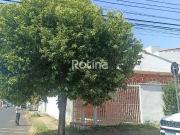 Casa / Sobrado Comercial para Locação em Uberlândia/MG...